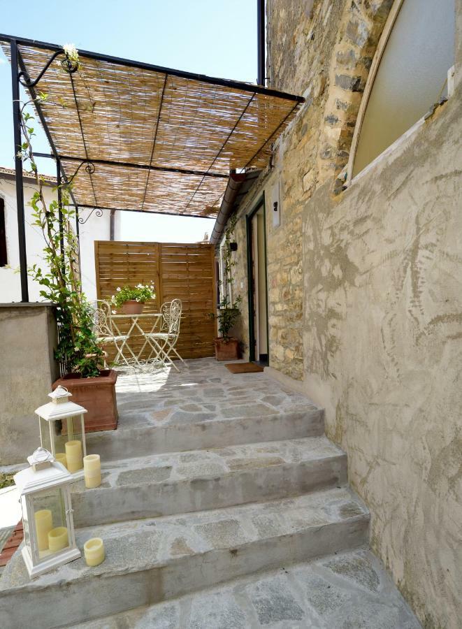 Willa Chalet In Liguria Vasia Zewnętrze zdjęcie